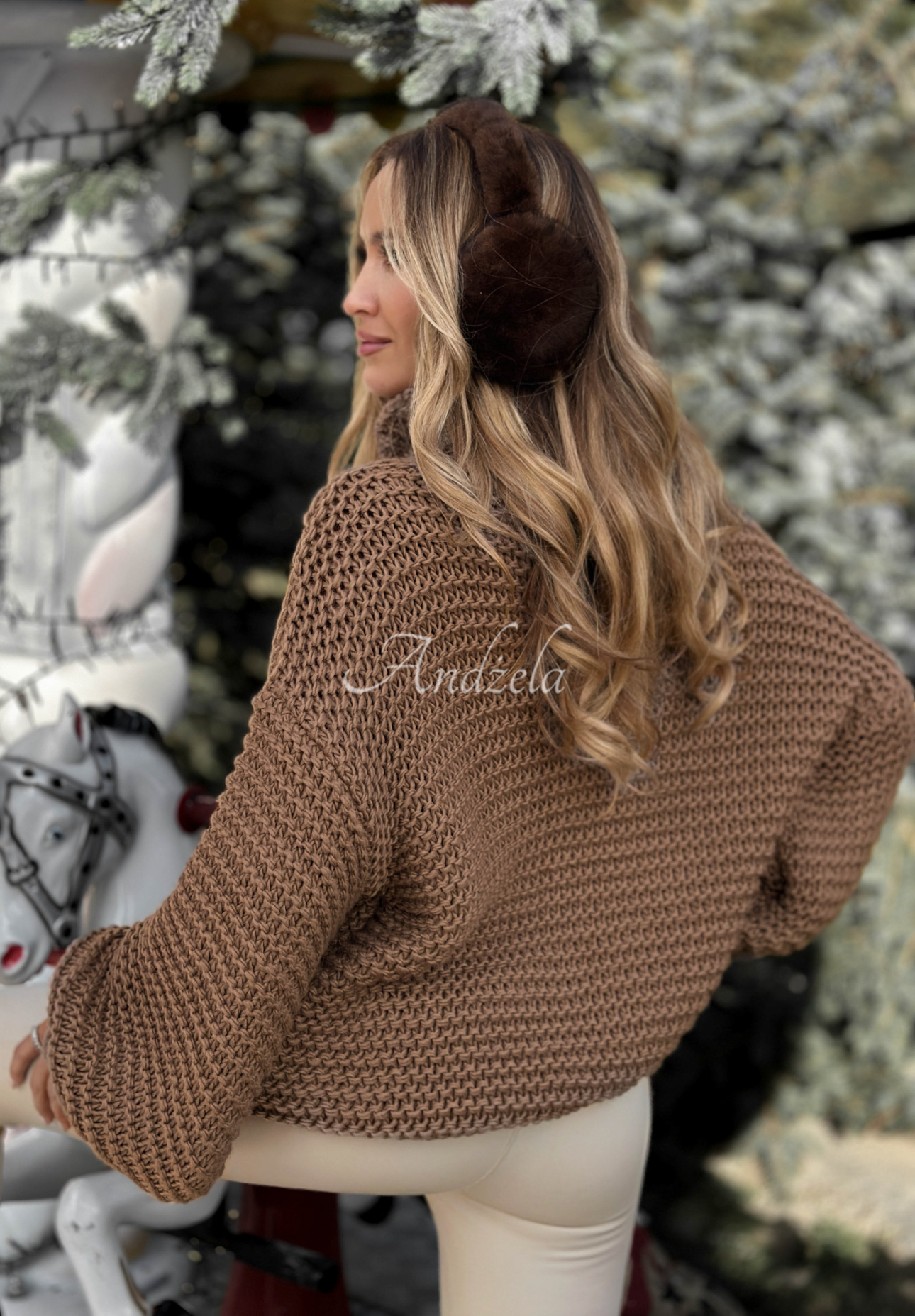 Pletený sveter s vlnou Winter Is In The Air Mokka