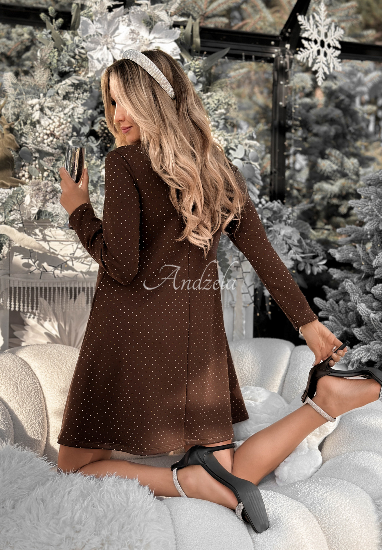 Šaty s kryštálmi Sparkle Like Stars čokoládová