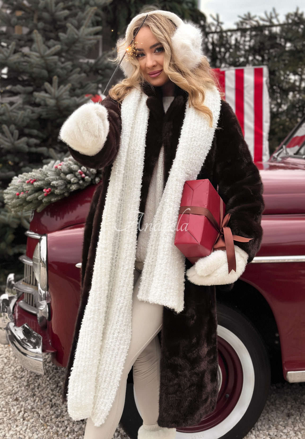 Dlhý kabát kožúšok Beside The Fire čokoládový