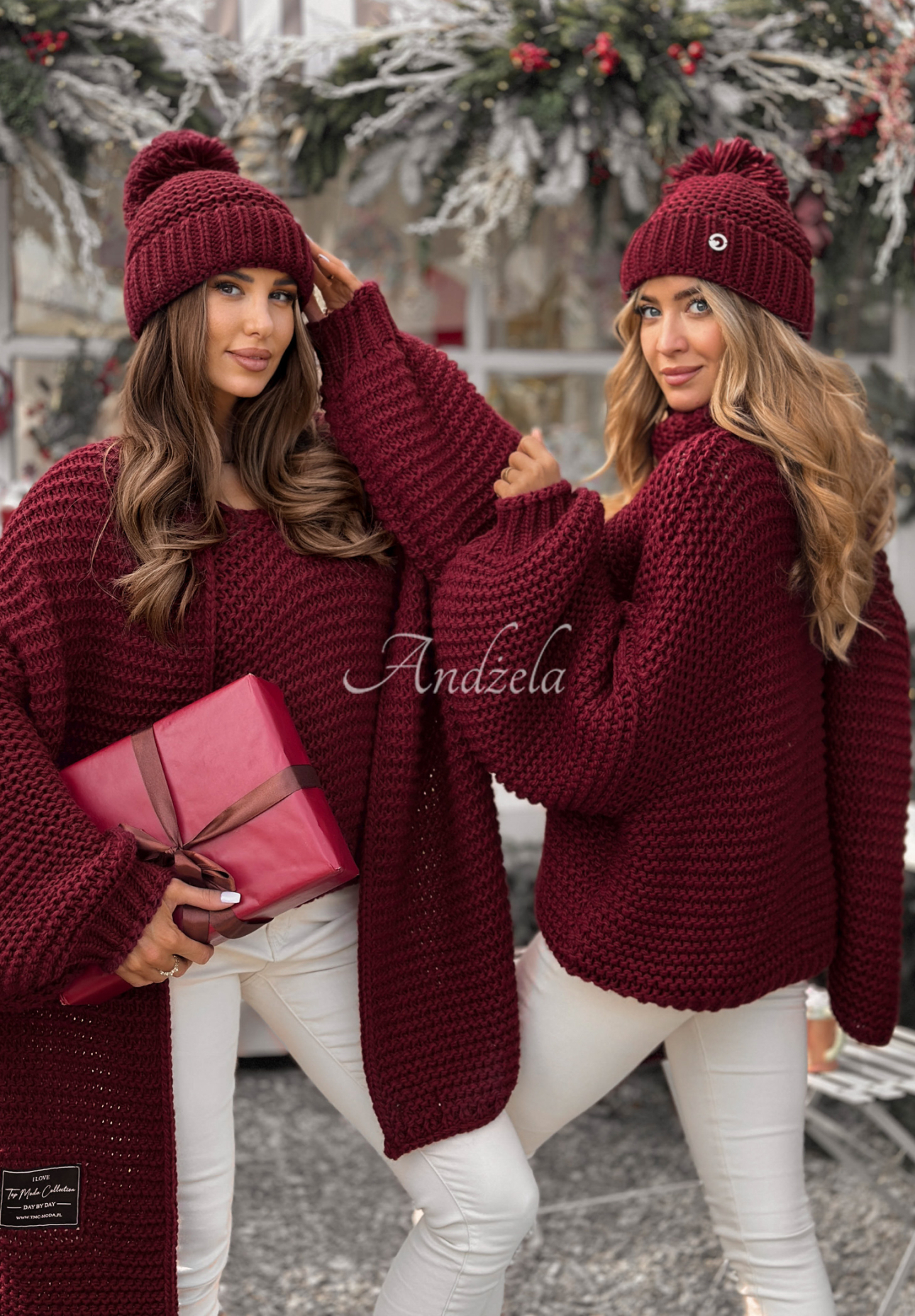 Pletený sveter s vlnou Winter Is Calling bordová