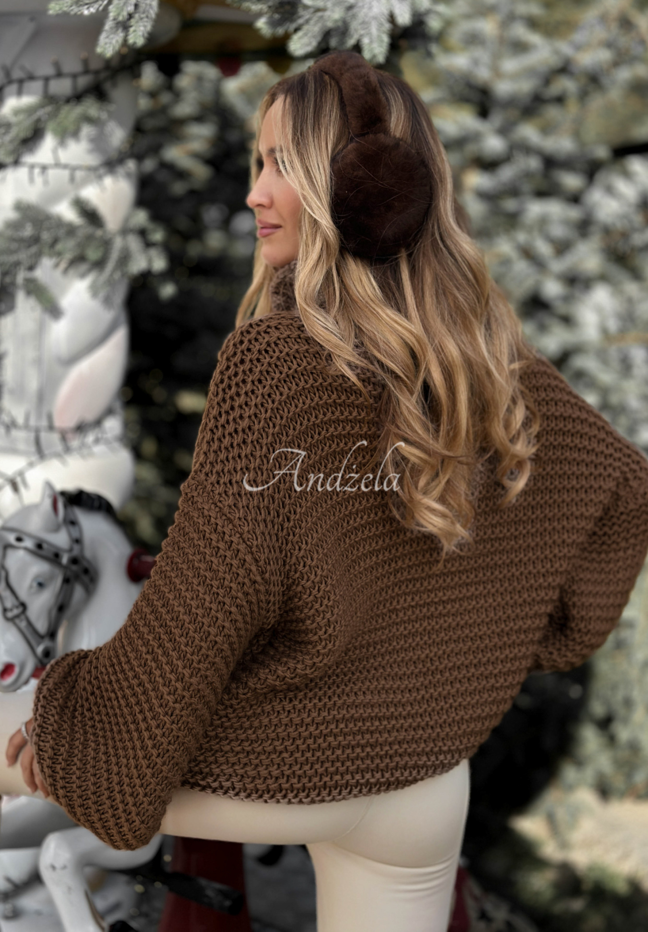 Pletený sveter s vlnou Winter Is In The Air čokoládový