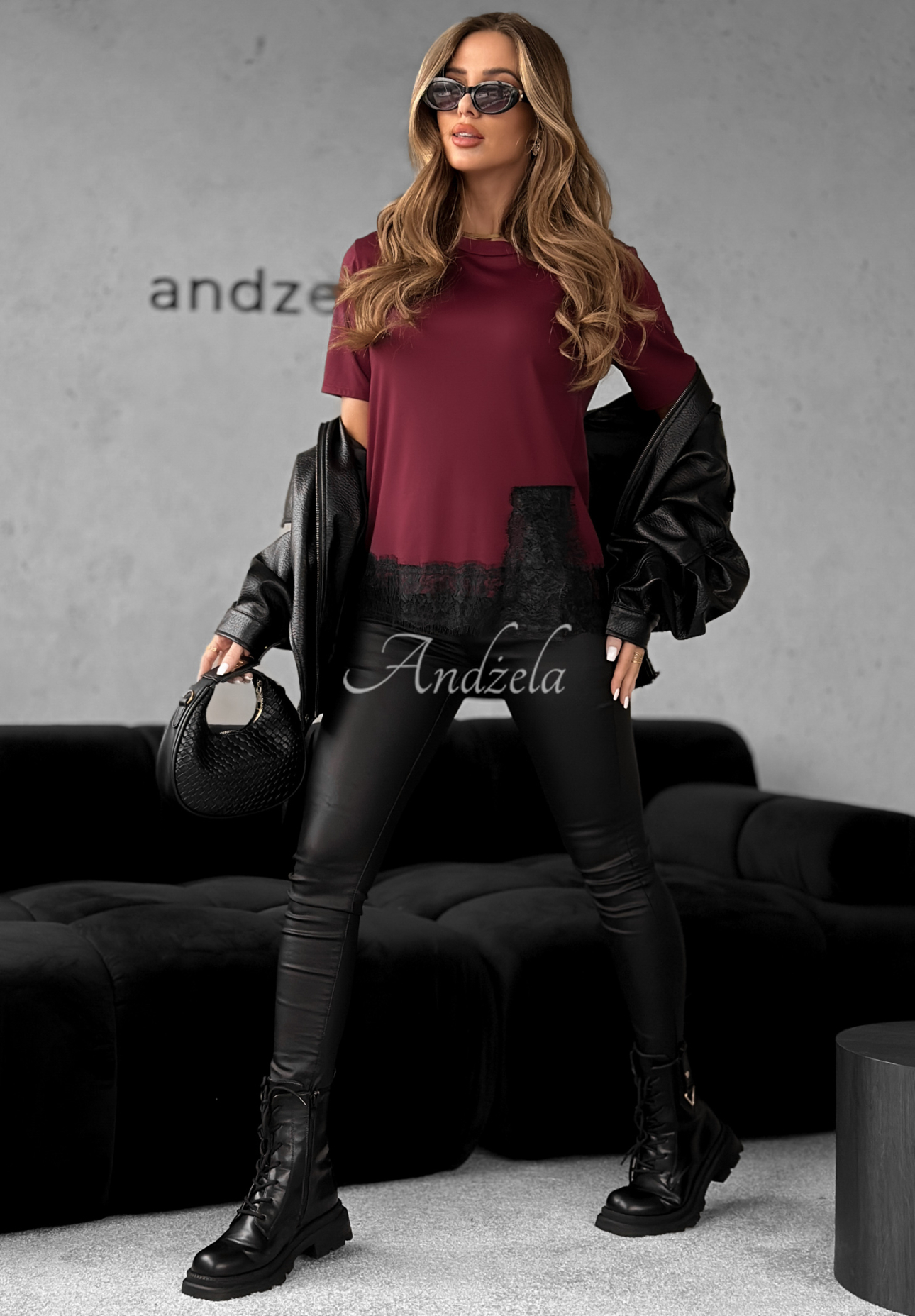 Viskózové tričko s čipkou Daily Lace bordová