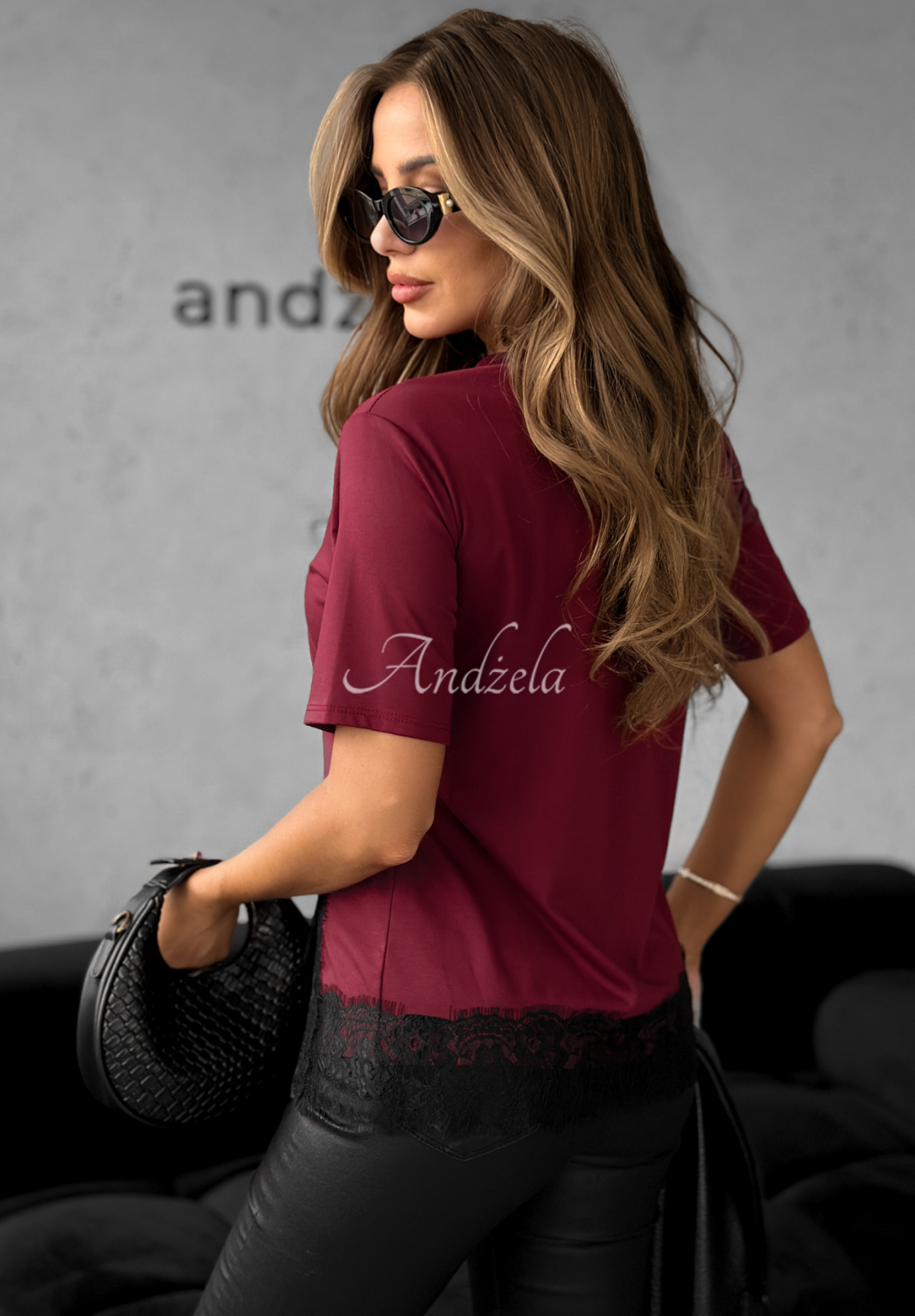 Viskózové tričko s čipkou Daily Lace bordová