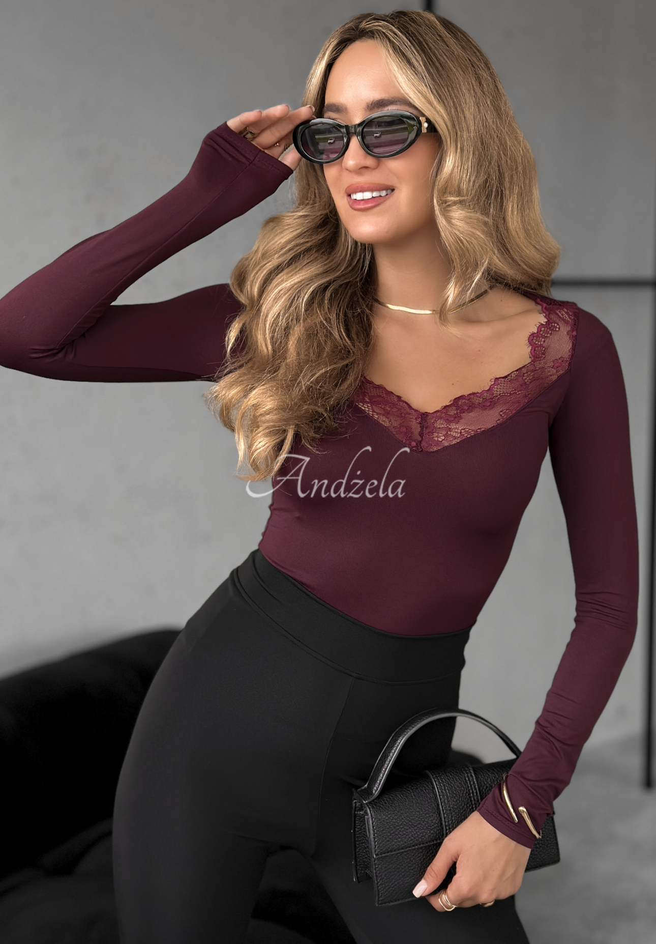 Blúzka longsleeve s čipkou Miss In Me bordová