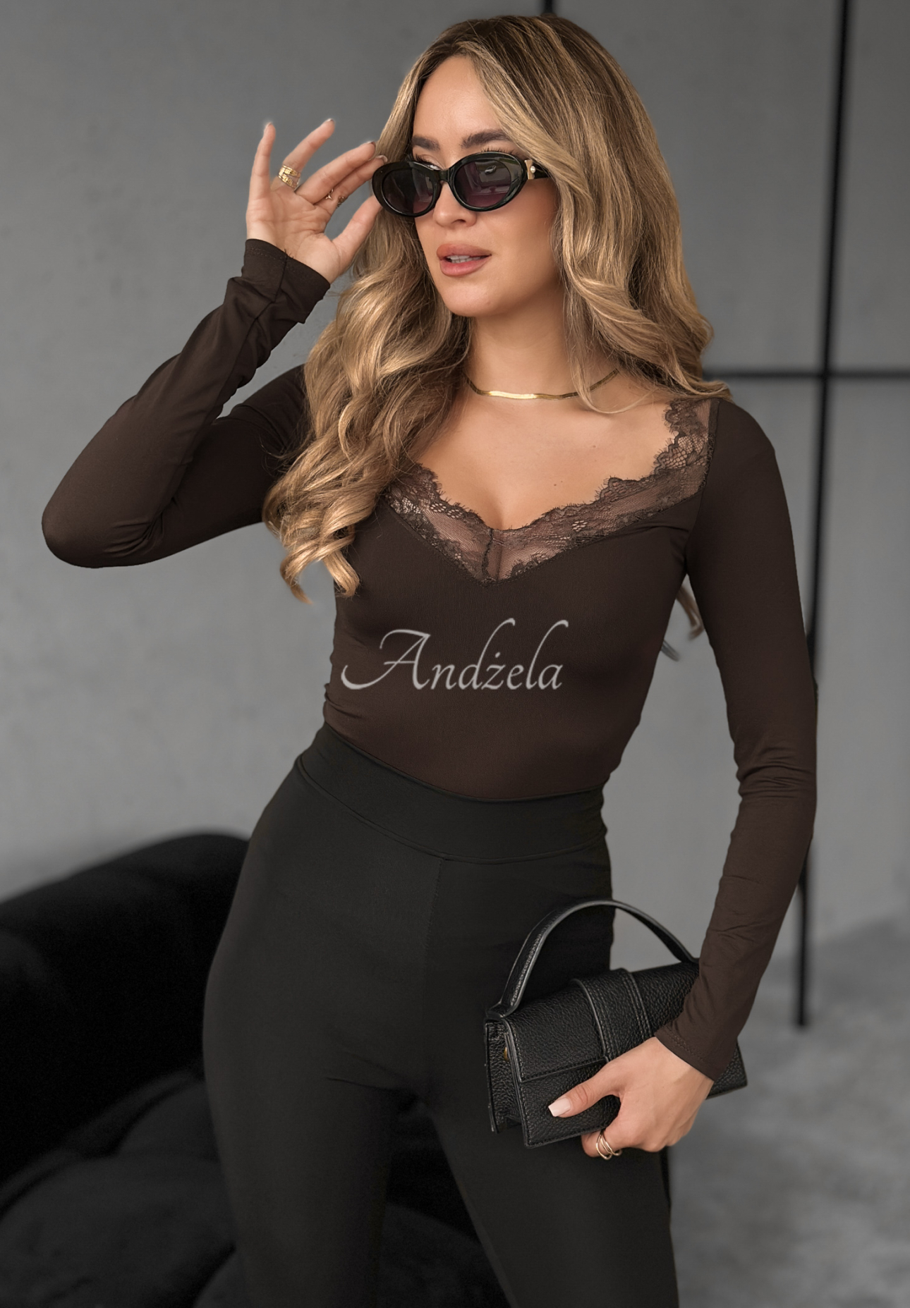 Blúzka longsleeve s čipkou Miss In Me čokoládová