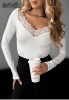 Blúzka longsleeve z koronką Miss In Me ecru