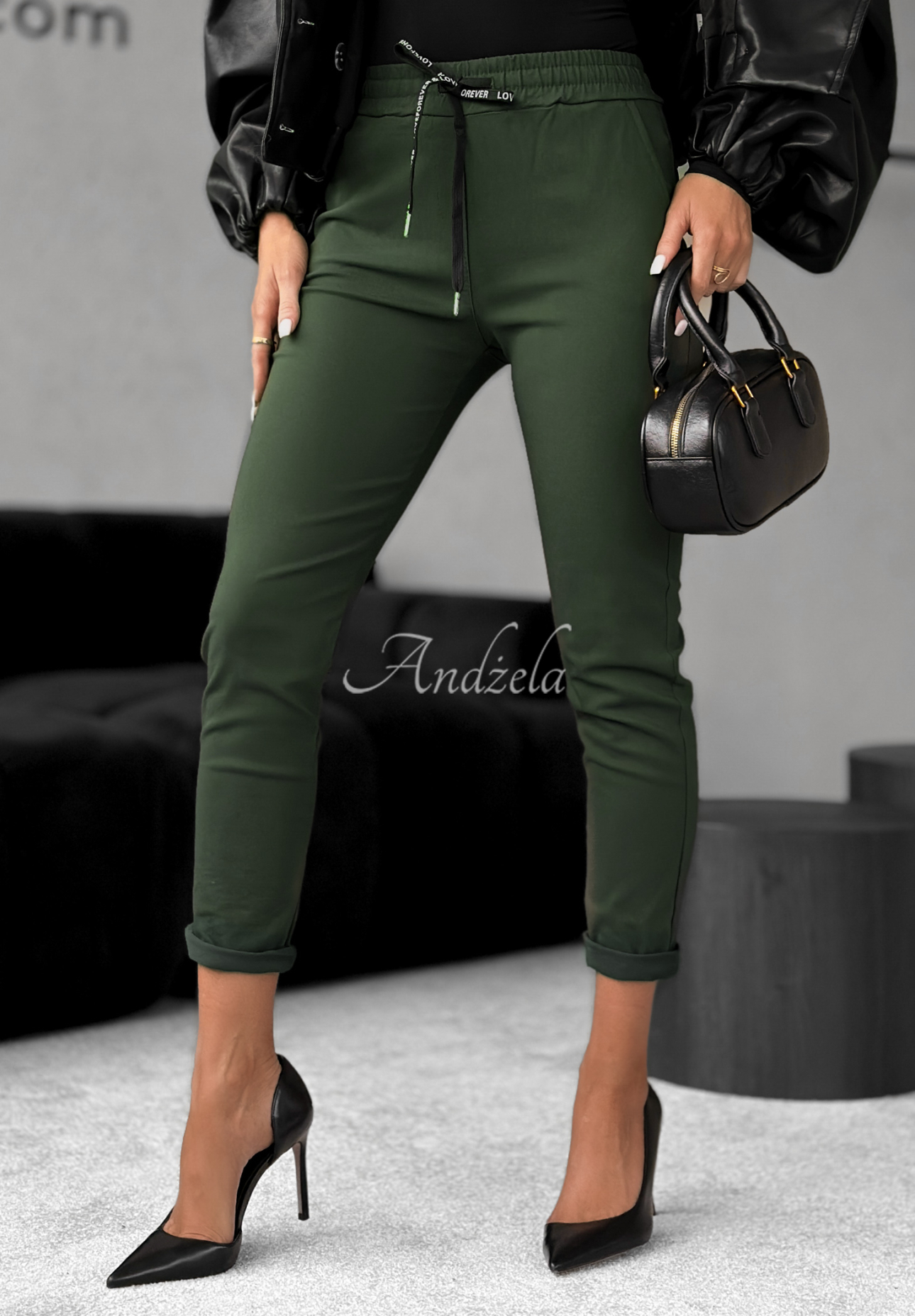 Nohavice Harwinton tmavé khaki