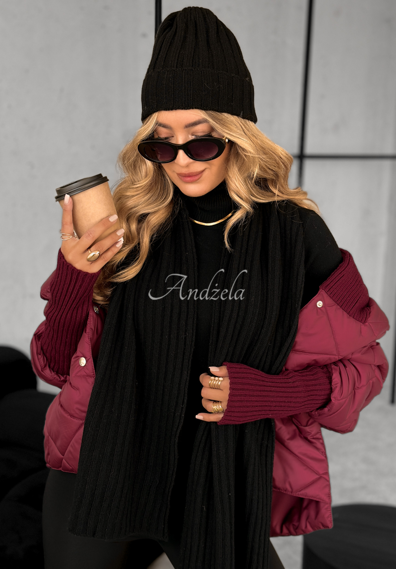 Rebrovaná súprava čiapka a šál s vlnou a kašmírom Snow Dates čierne