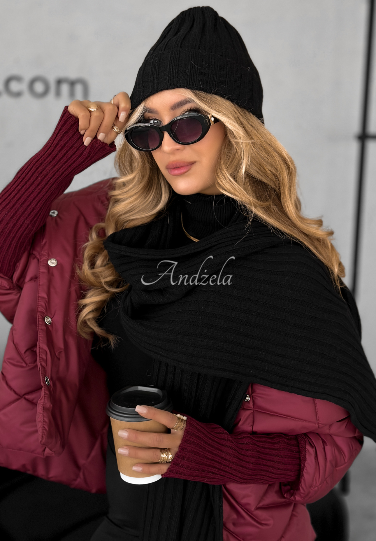 Rebrovaná súprava čiapka a šál s vlnou a kašmírom Snow Dates čierne