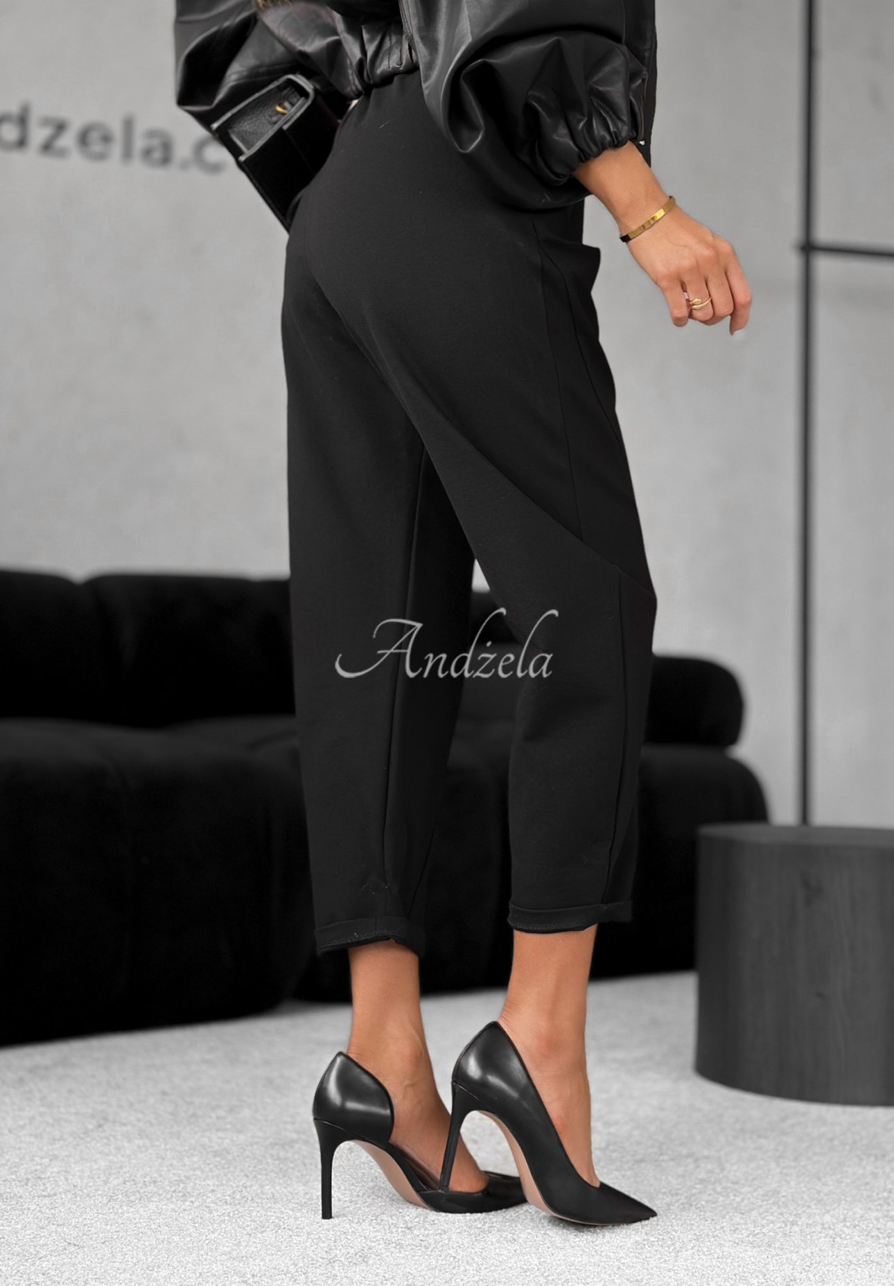 Viskózové nohavice banana It Was Real čierne