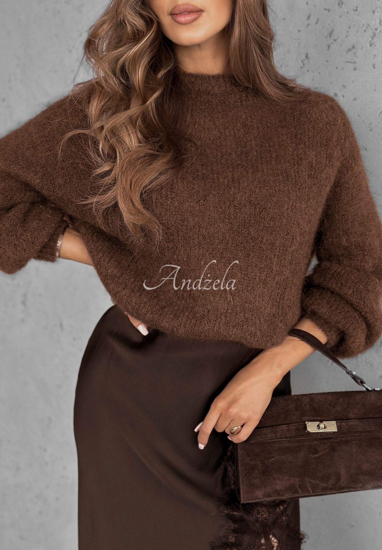 Mohérový sveter Warm Hug čokoládový