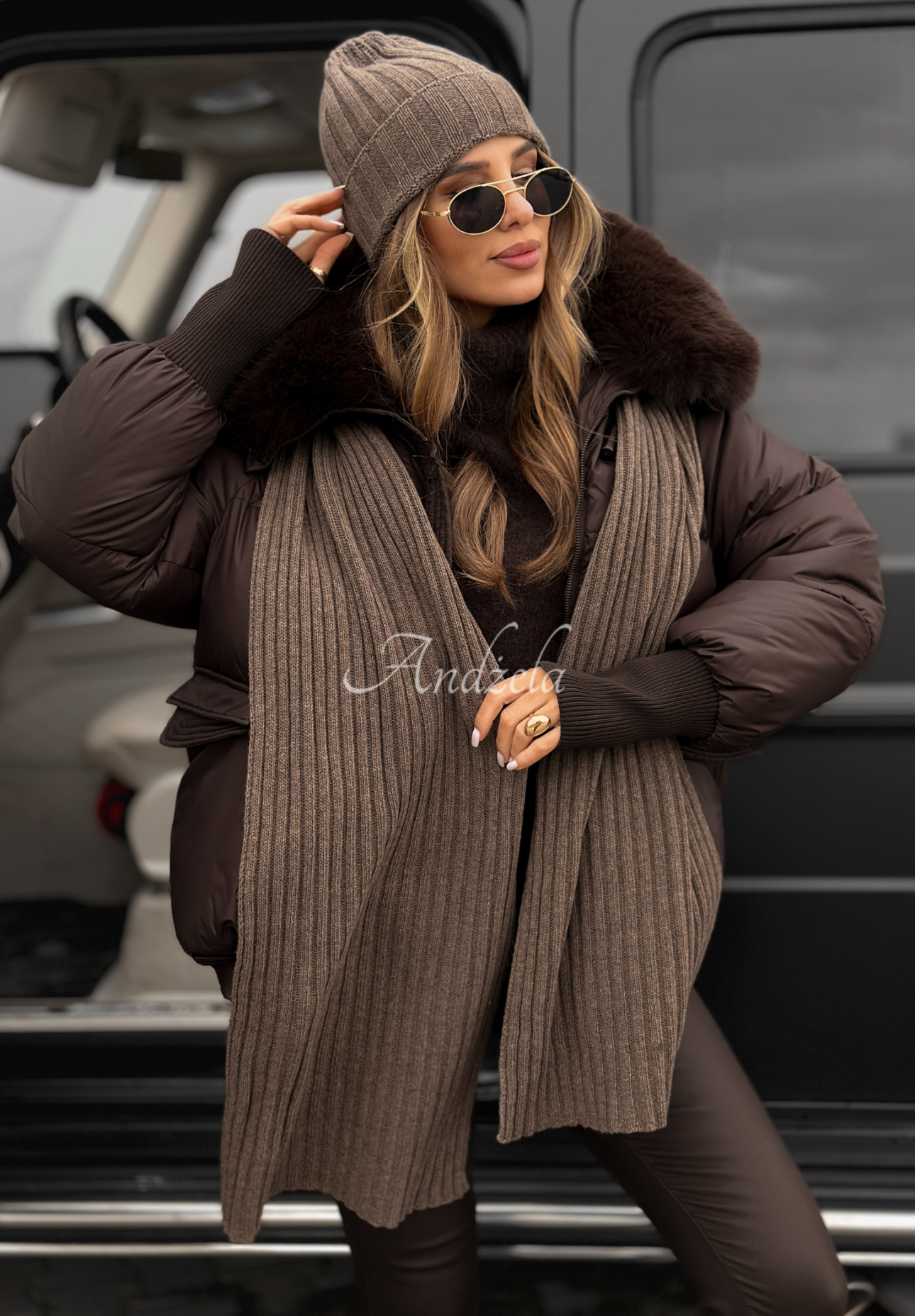 Rebrovaná súprava čiapka a šál s vlnou a kašmírom Snow Dates béžový