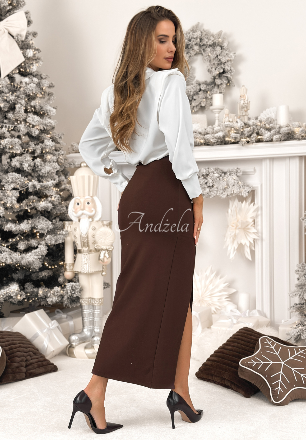 Puzdrová midi sukňa s rozparkom Live With Purpose čokoládová