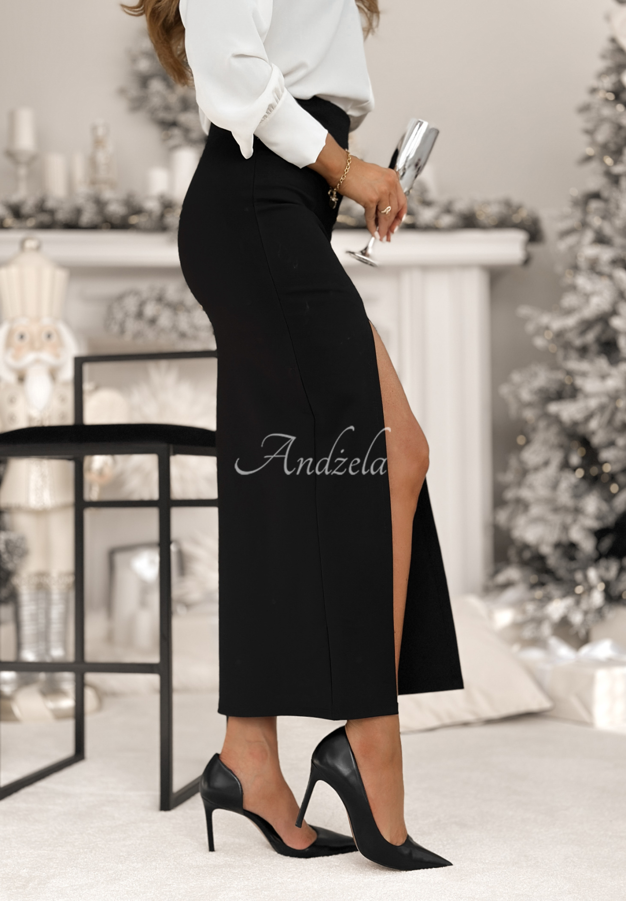 Puzdrová midi sukňa s rozparkom Live With Purpose čierna