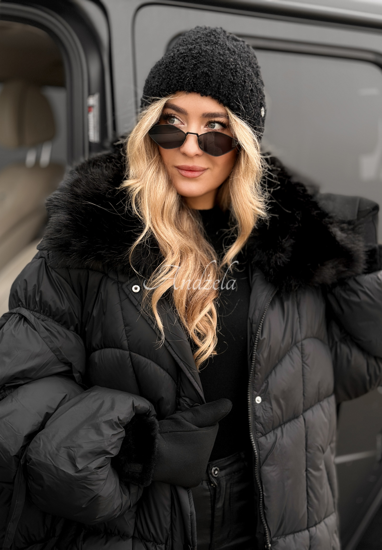 Prešívaná bunda s kožušinou Cold Without You čierna