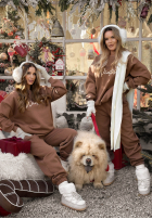 Tepláková súprava Mikina i Nohavice So Happy Because Winter čokoládový