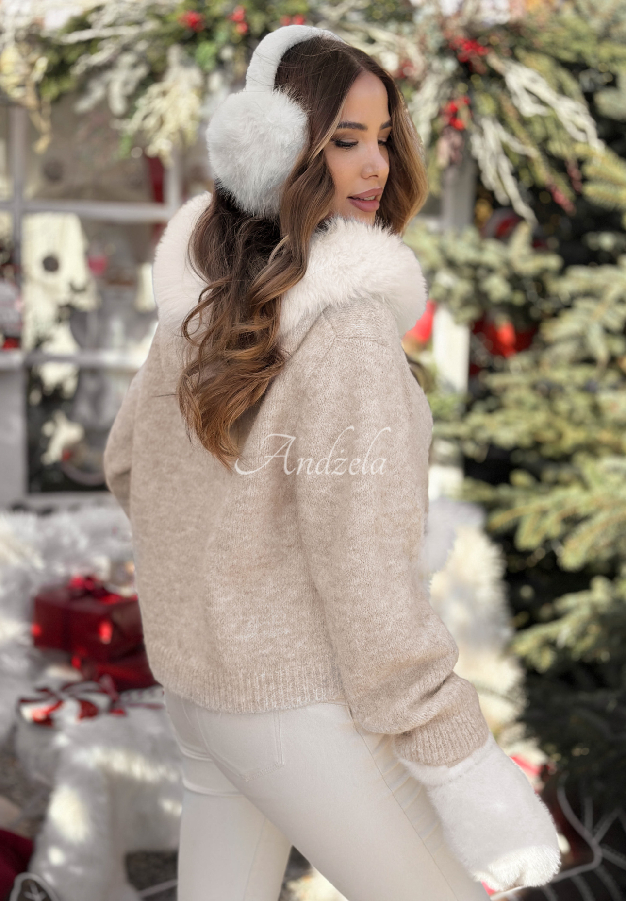 Sveter s kapucňou a kožušinou Cinnamon Tea béžový