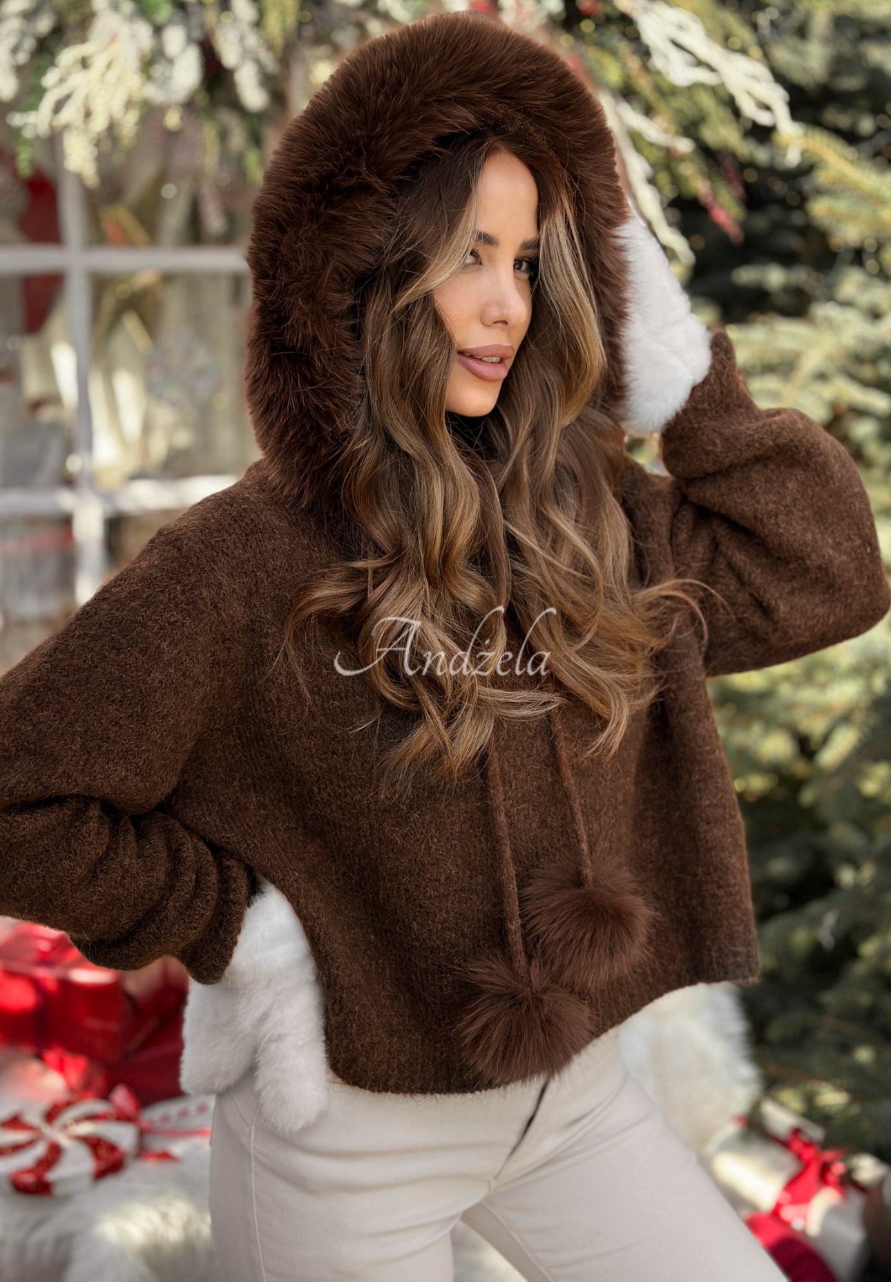 Sveter s kapucňou a kožušinou Cinnamon Tea čokoládový