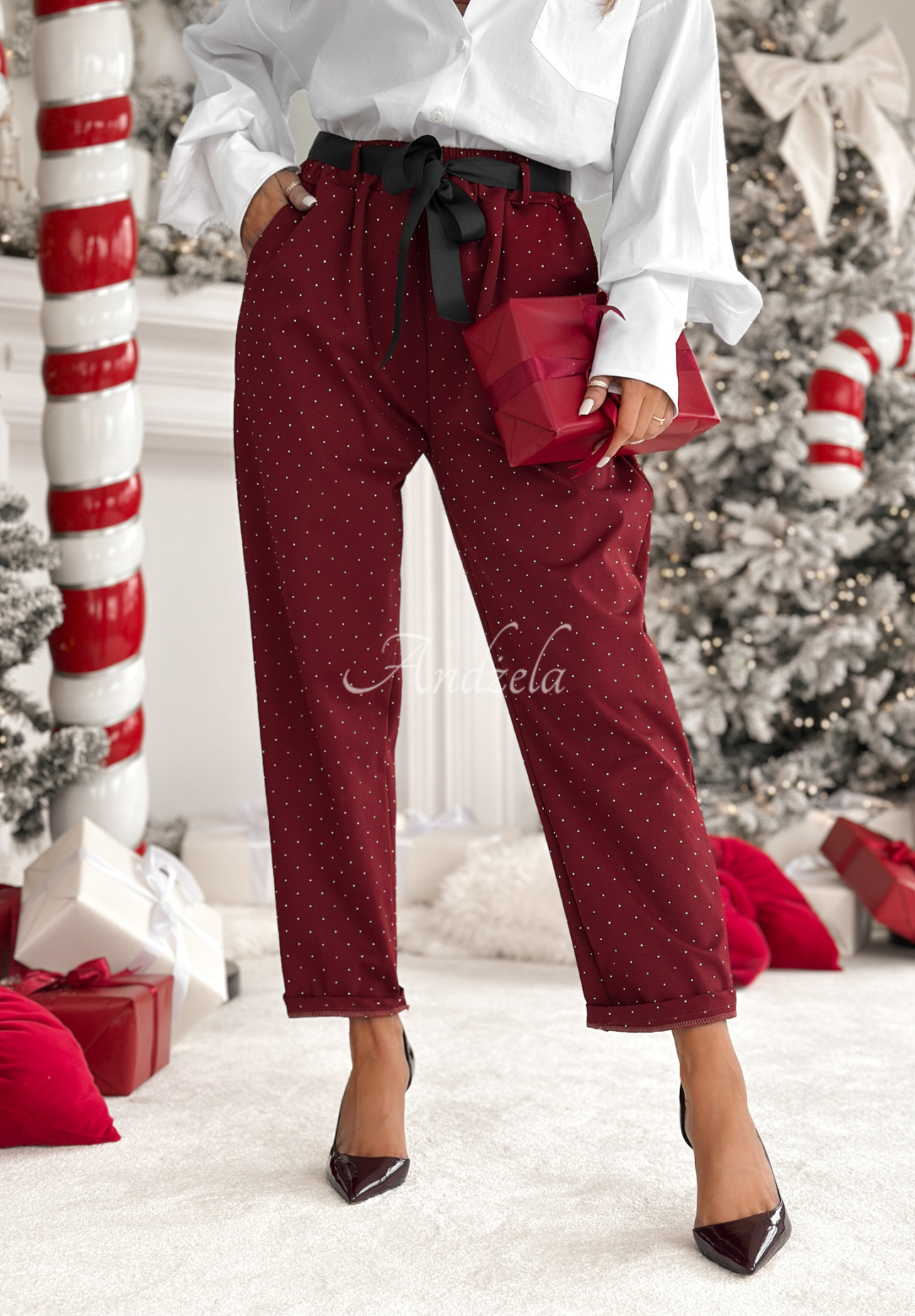 Látkové nohavice s kryštálikmi Dazzling Choice bordové