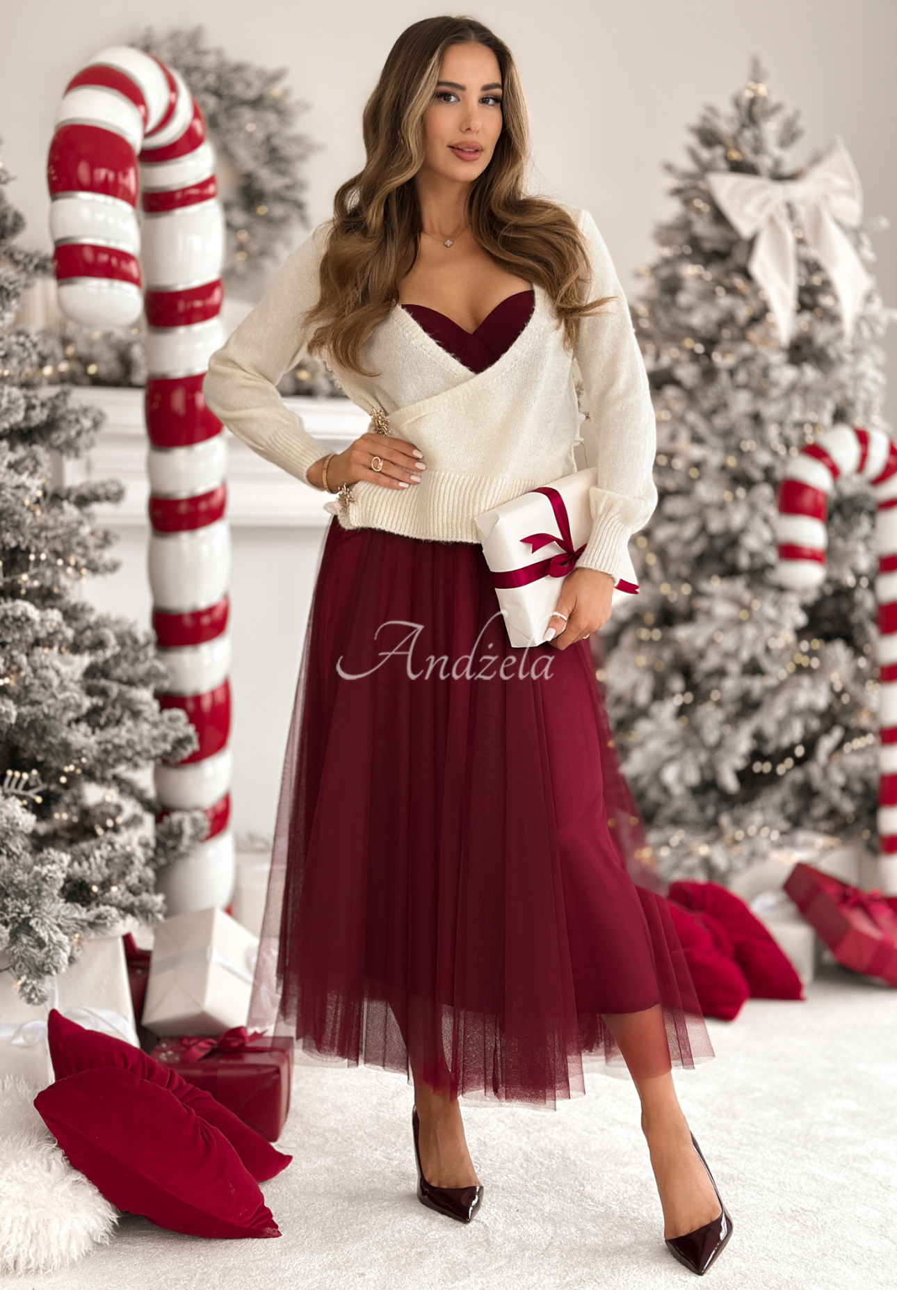 Obálkový sveter s vlnou a alpakou Winter Letters ecru