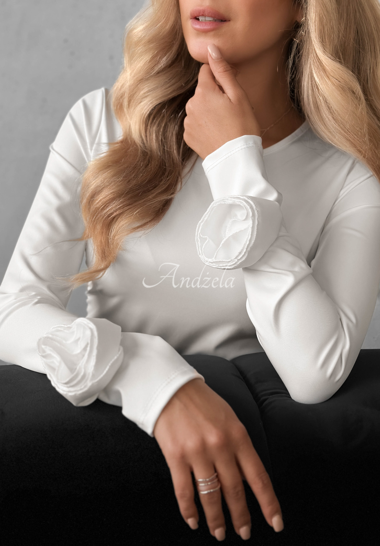 Blúzka s ozdobnými ružami Rose All Day Biela