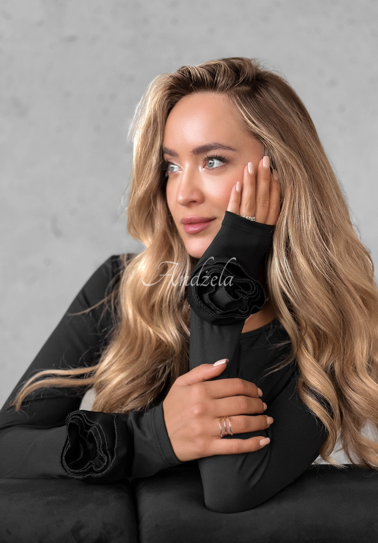 Blúzka s ozdobnými ružami Rose All Day čierna