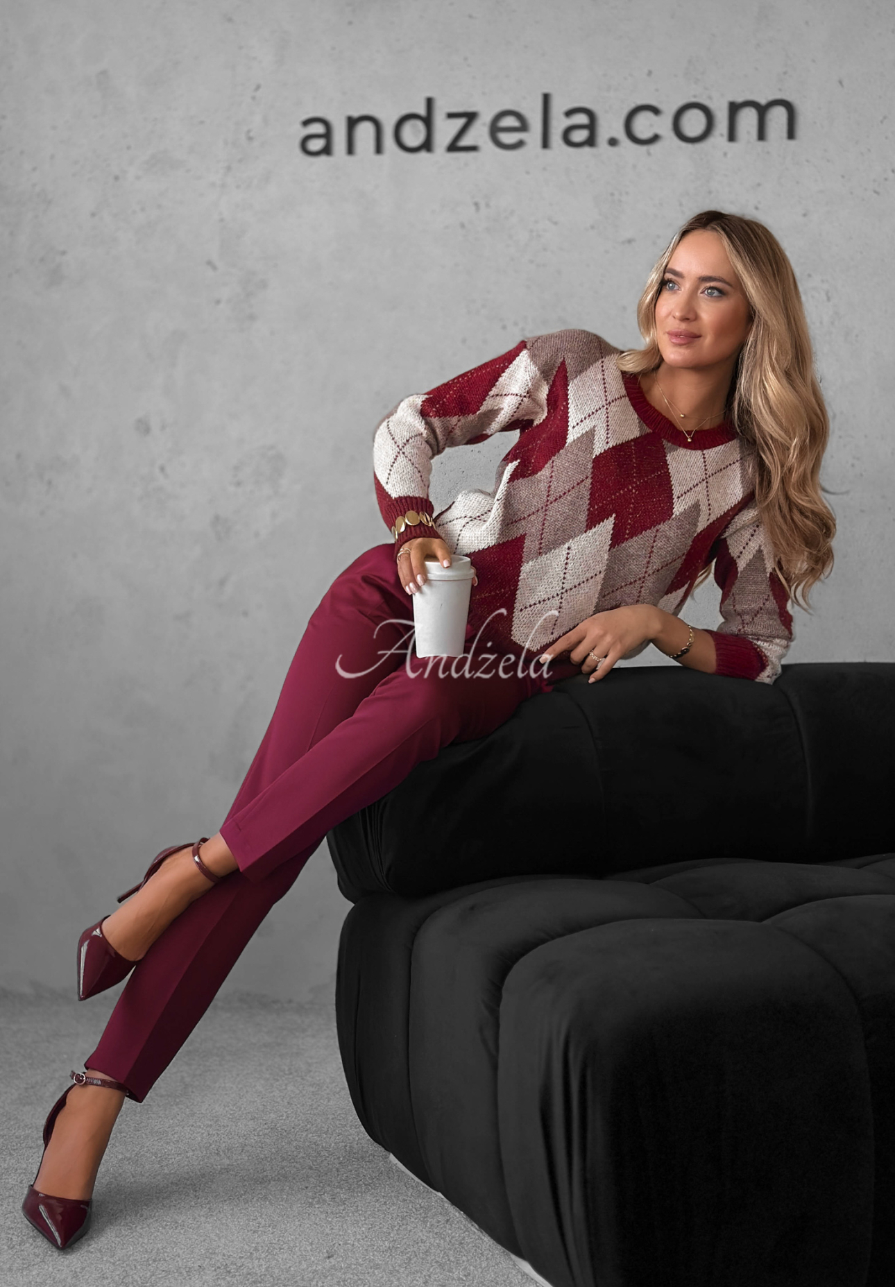 Sveter s kosoštvorcovým vzorom Lone Pine bordová