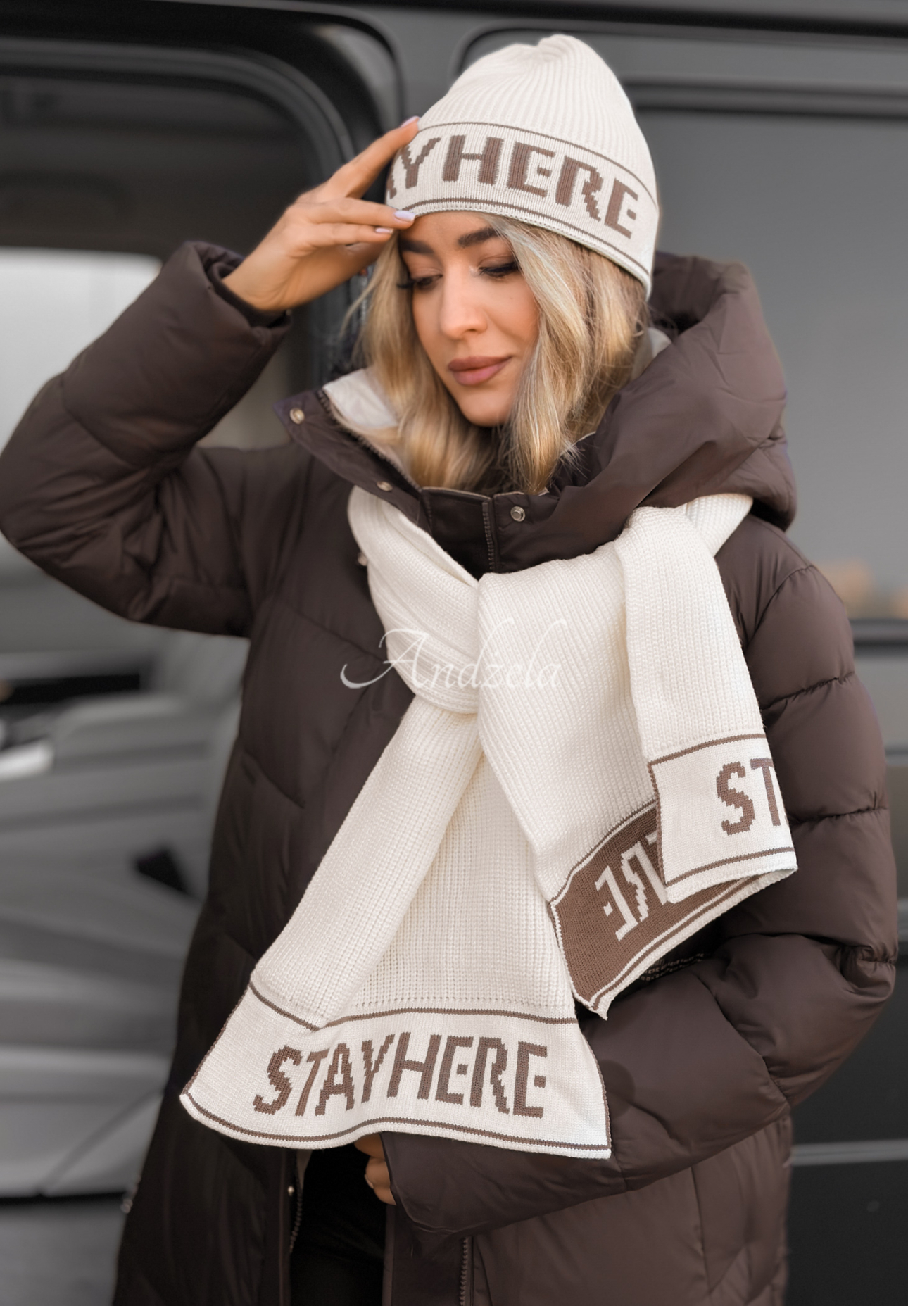 Viskózová súprava čiapka a šál s vlnou Stay Here Winter ecru