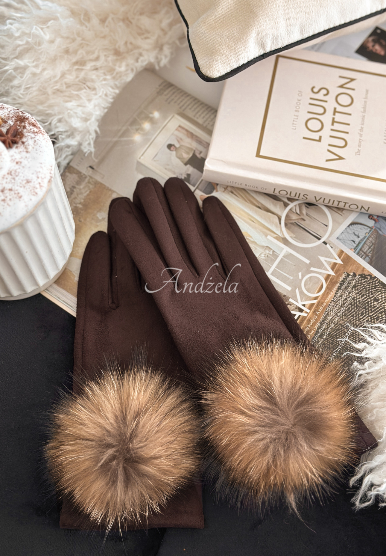 Rukavice z imitácie semišu Fluffy čokoládové