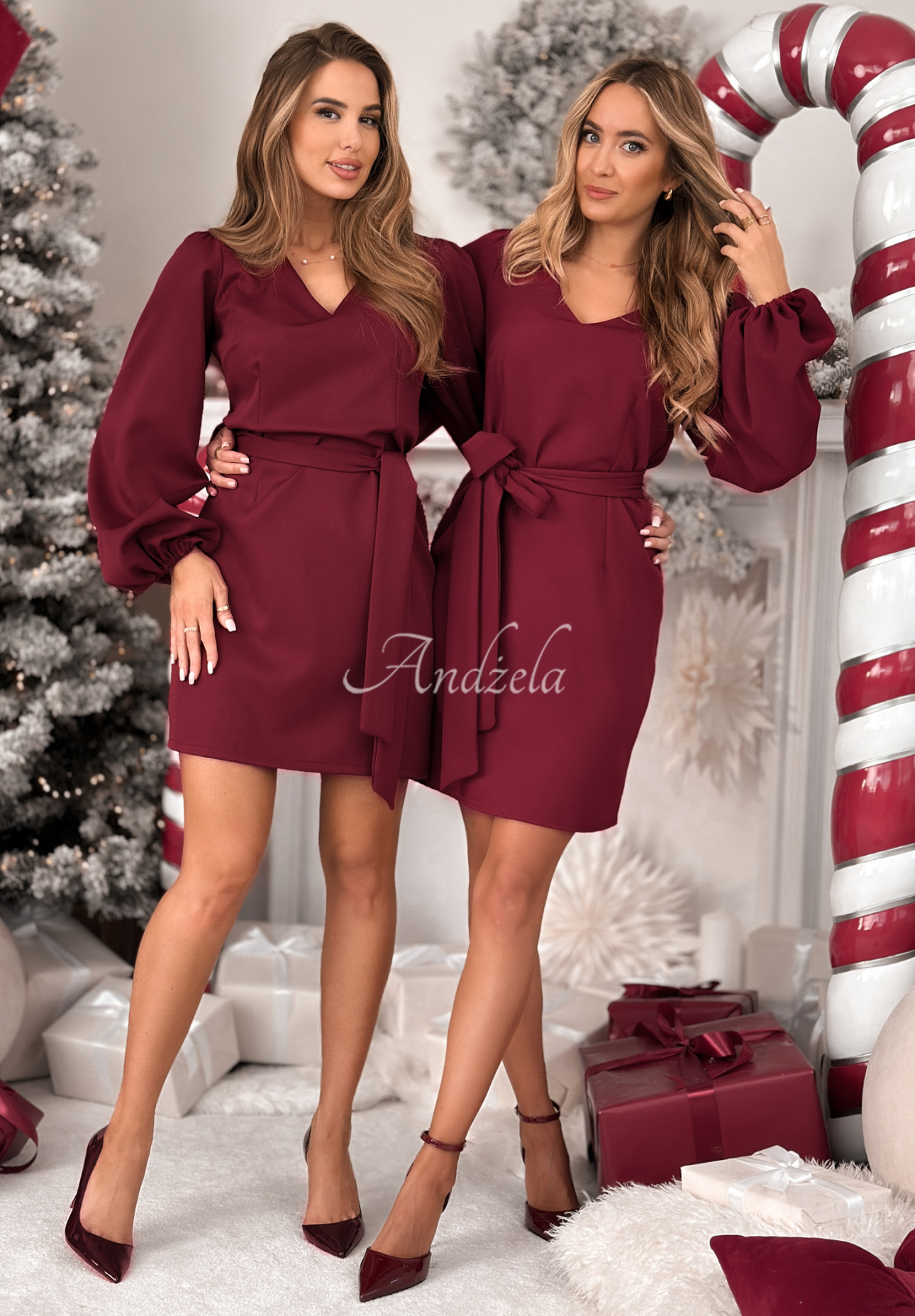 Šaty mini Different Vibes bordová