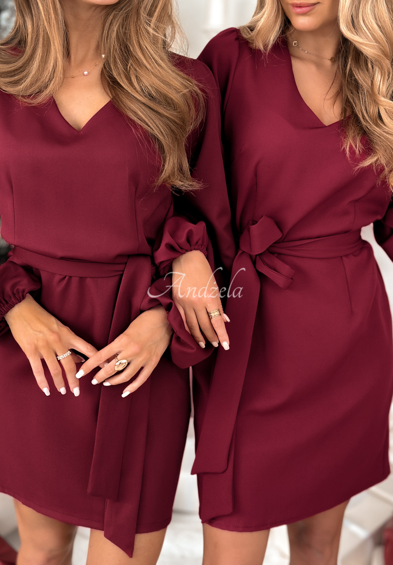 Šaty mini Different Vibes bordová