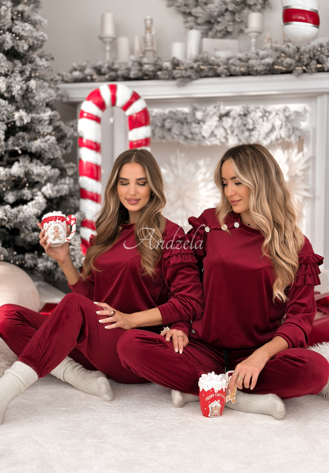 Velúrová tepláková súprava s volánikmi Just Two Of Us bordová