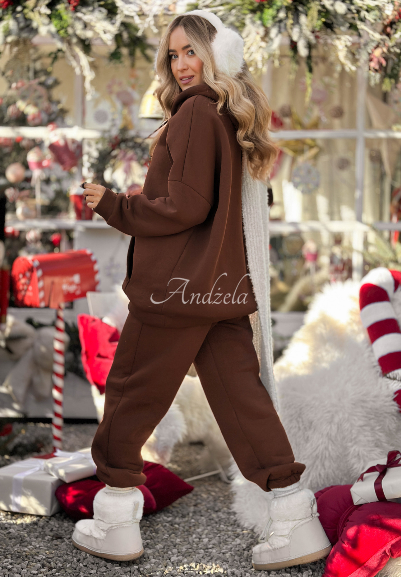 Tepláková súprava mikina a nohavice Chill Code  čokoládový