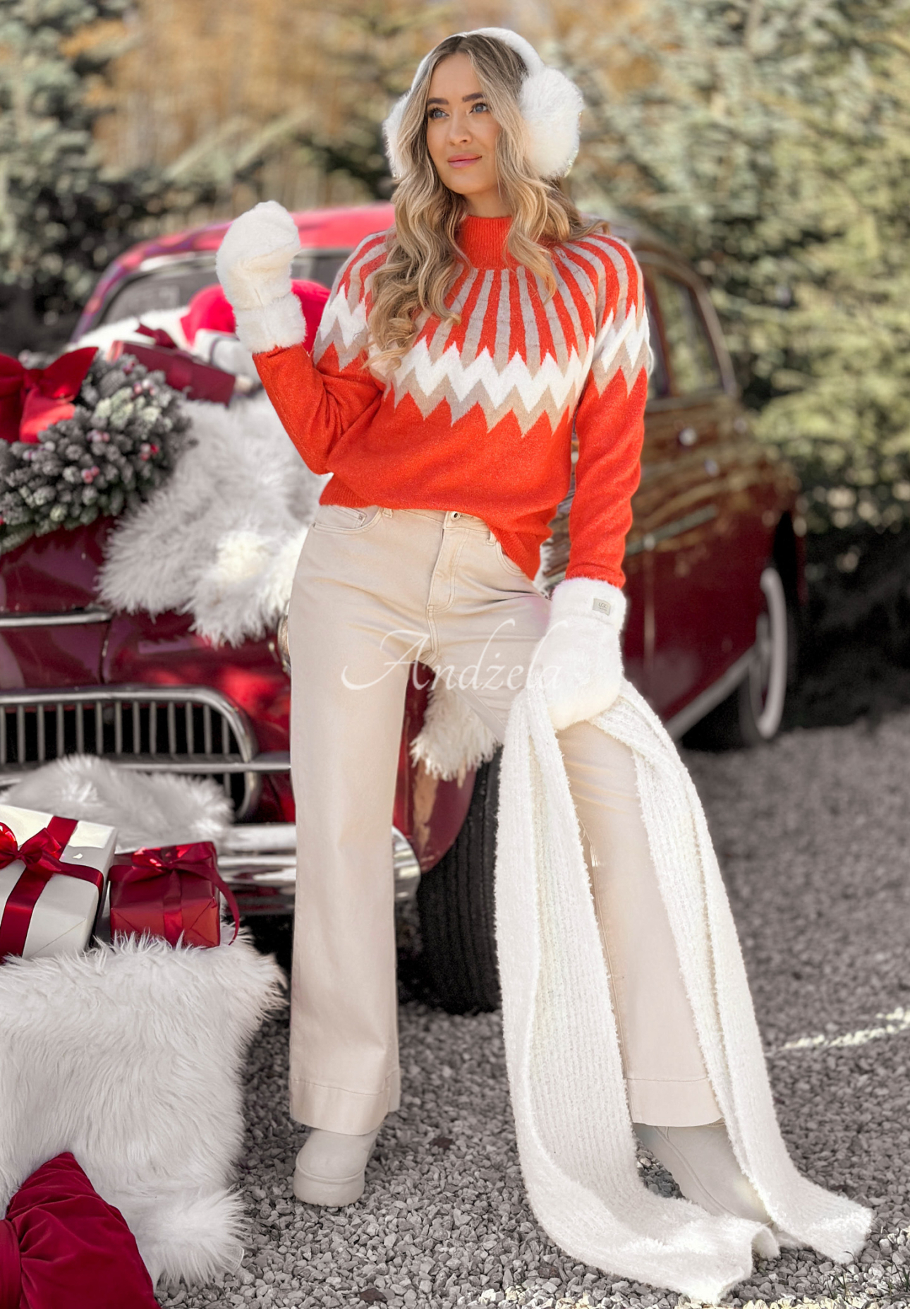 Vzorovaný sveter s vlnou Corta oranžový