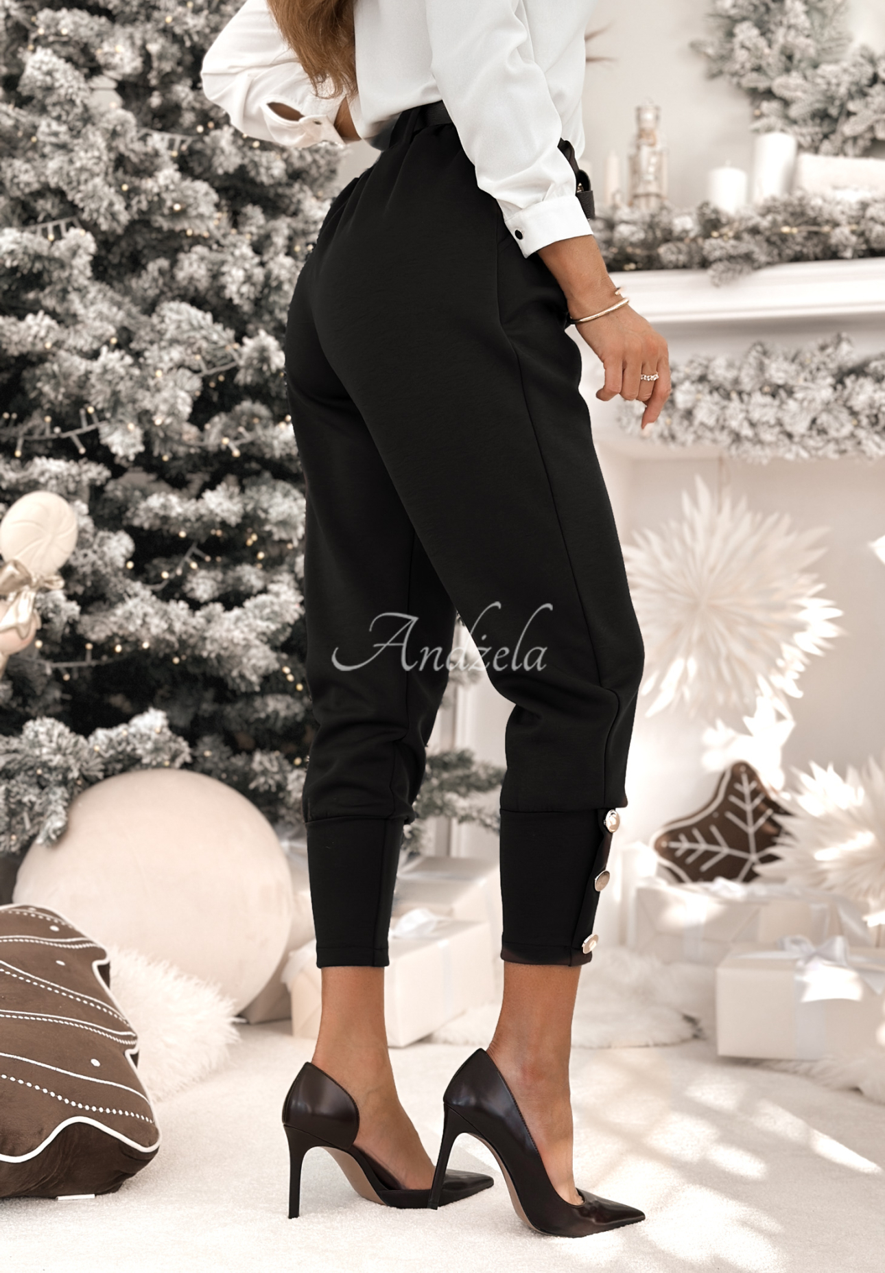 Látkové nohavice s gombíkmi Take A Peek čierne