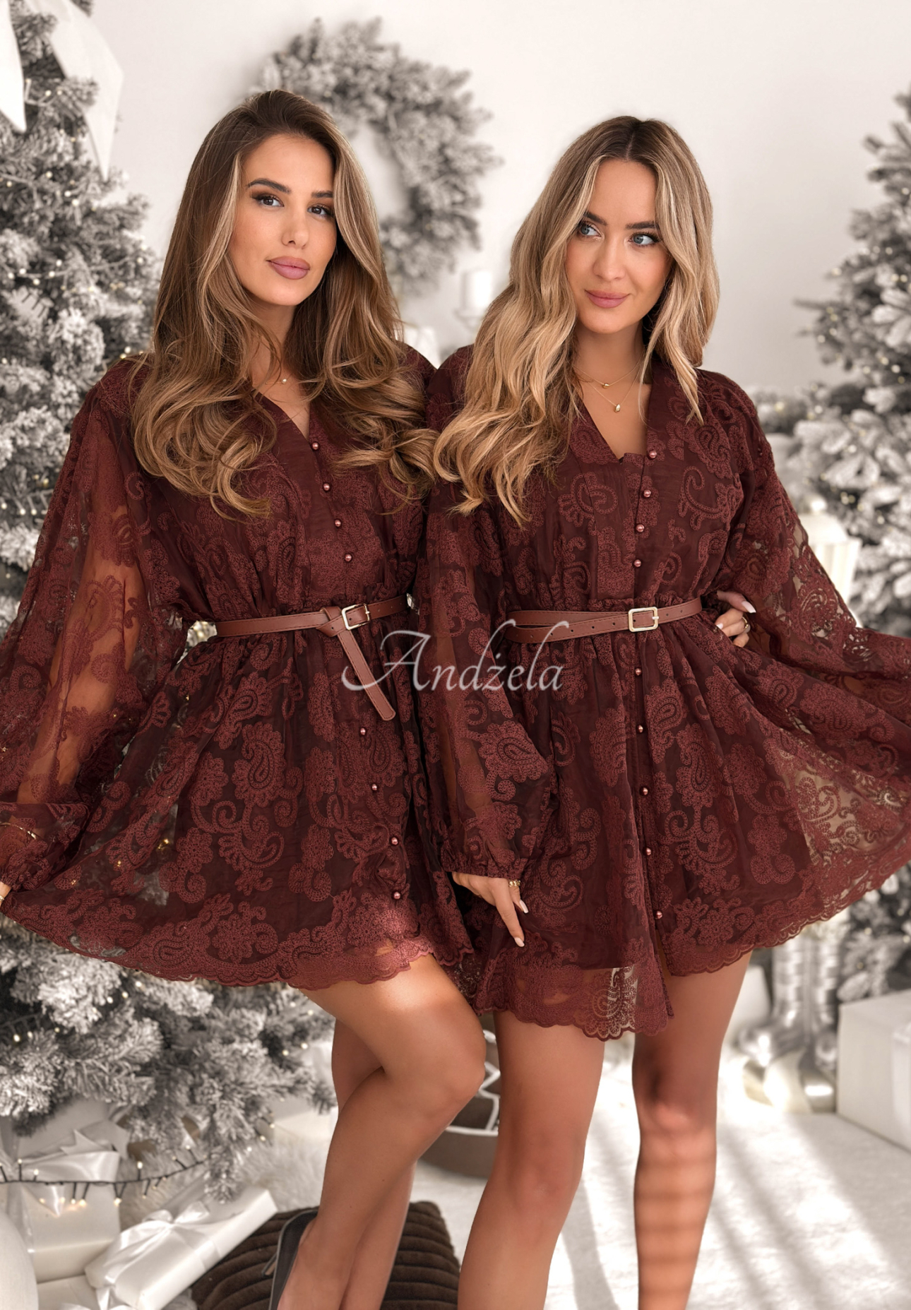 Čipkované šaty Falling For Me čokoládová