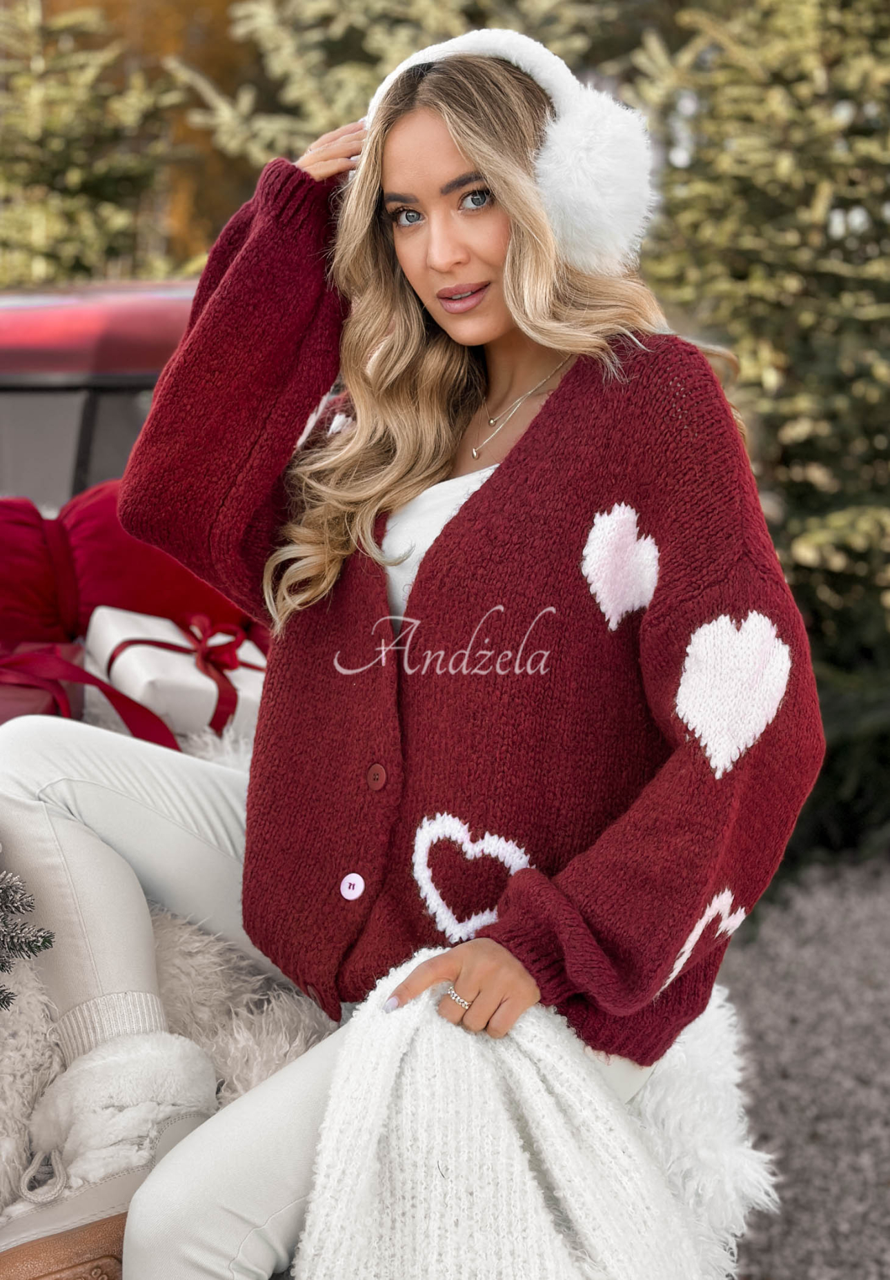 Krátky kardigan oversize so srdiečkami Second Date bordová