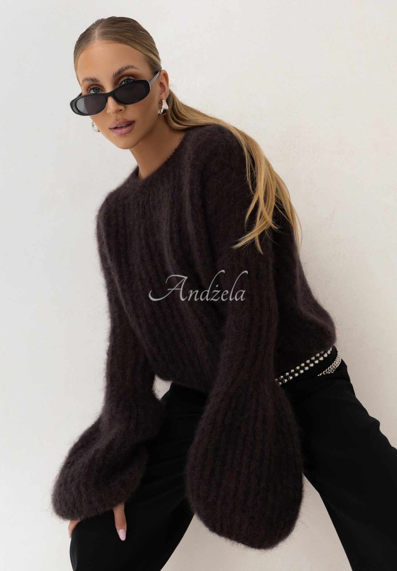 Mohérový sveter so širokými rukávmi Cocomore Cloudly čokoládový