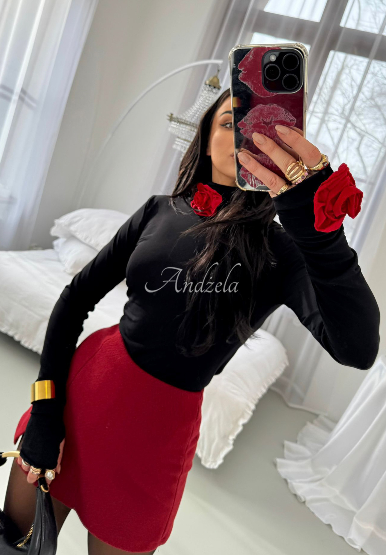 Blúzka s rolákom a ružami La Milla Bouquet Of Roses čierna