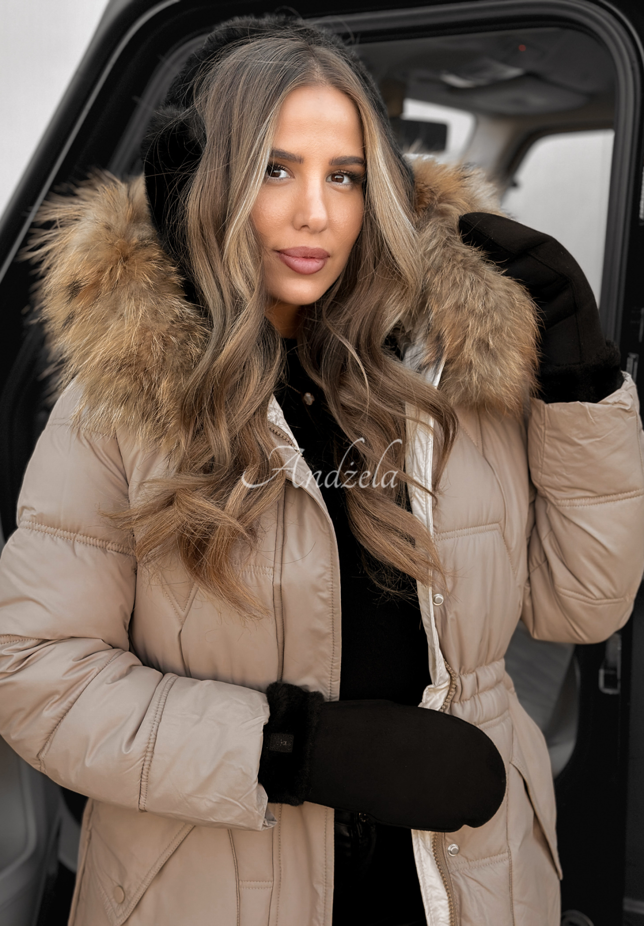 Dlhá prešívaná Bunda Rivia tmavo béžová