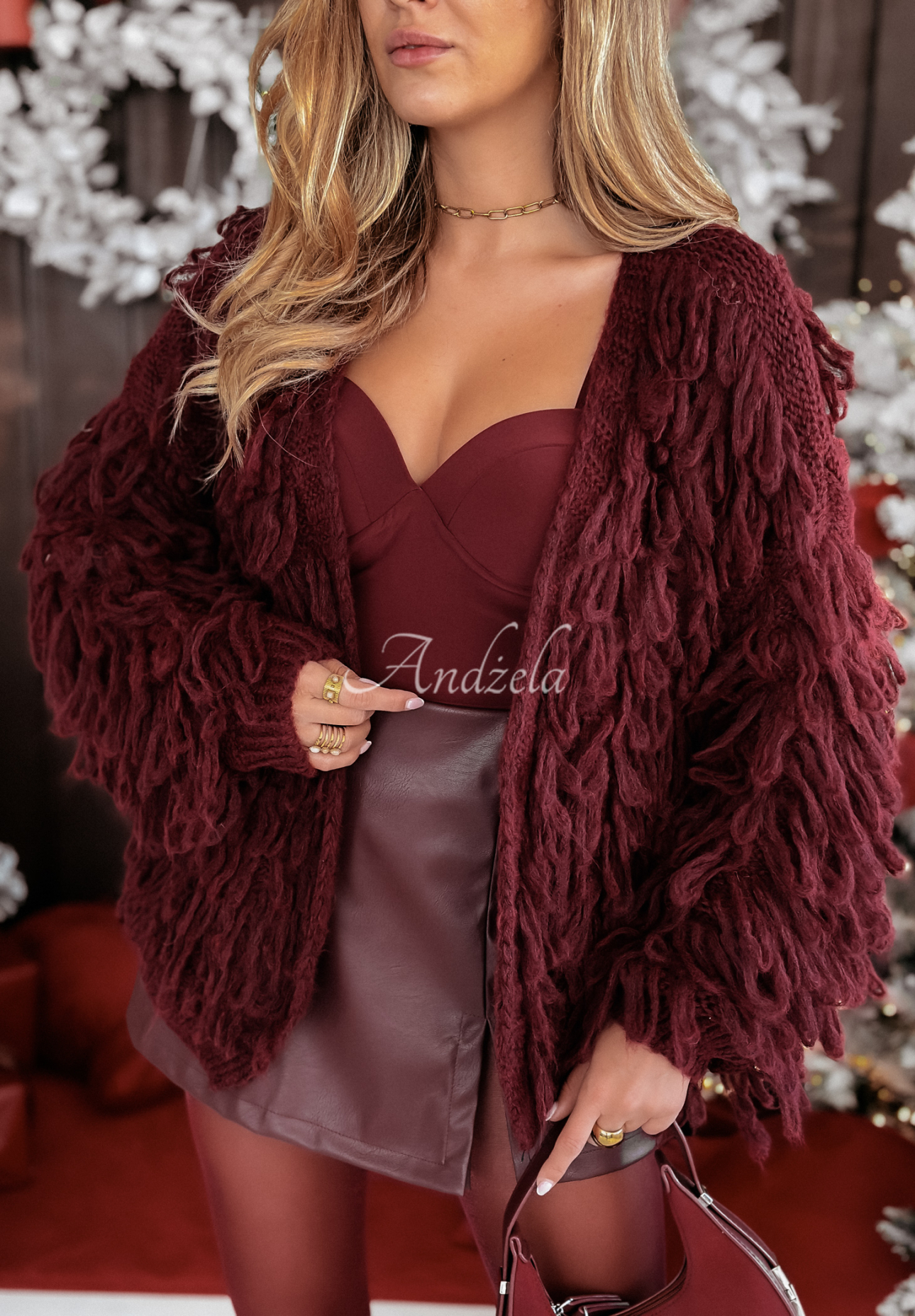 Krátky kardigán so strapcami Fringe bordová