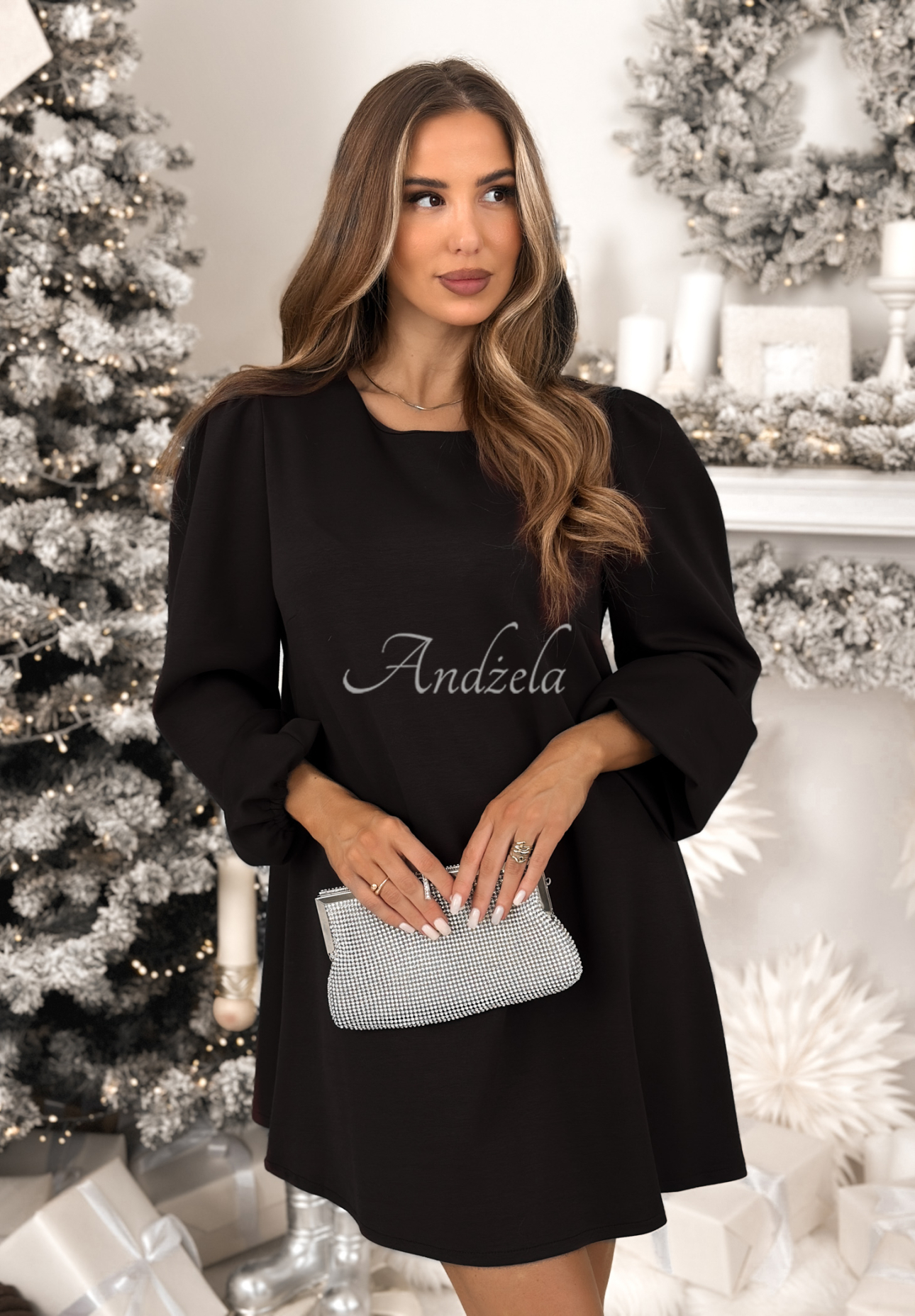 Viskózové šaty s naberanými rukávmi Just One Kiss čierna