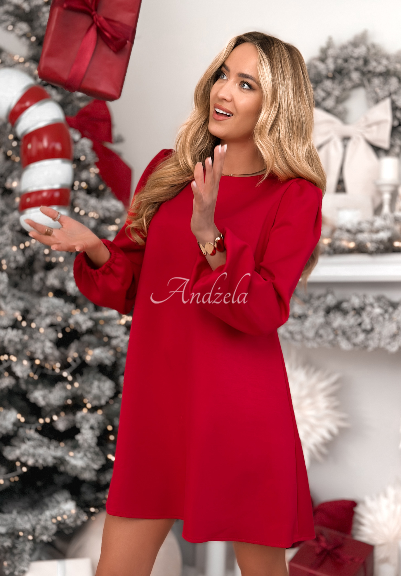 Viskózové šaty s naberanými rukávmi Just One Kiss červená