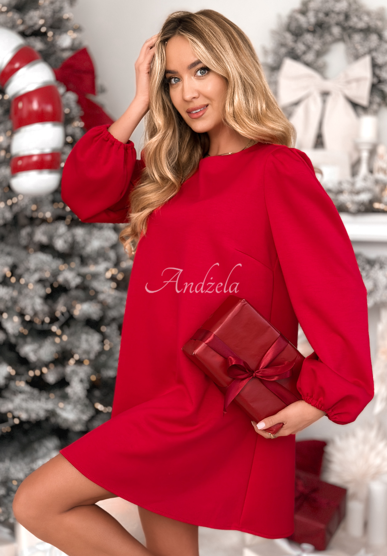 Viskózové šaty s naberanými rukávmi Just One Kiss červená