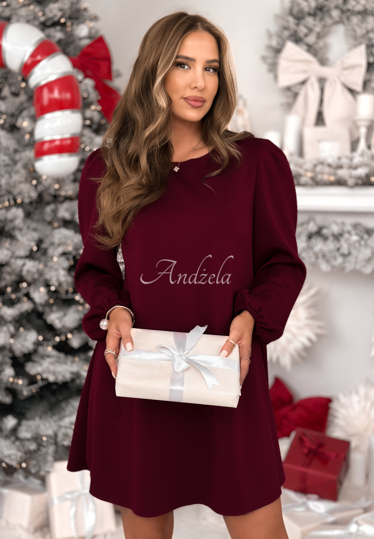 Viskózové šaty s naberanými rukávmi Just One Kiss bordová