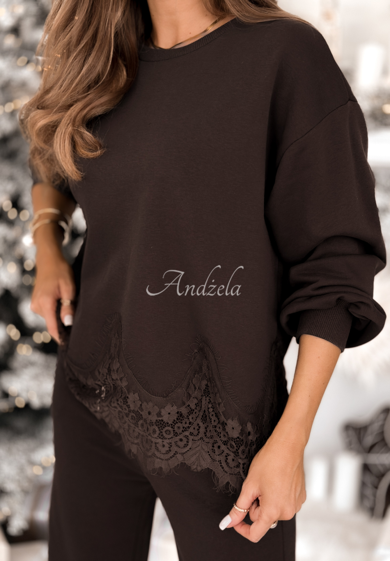 Tepláková súprava s čipkou Live In Motion čokoládový