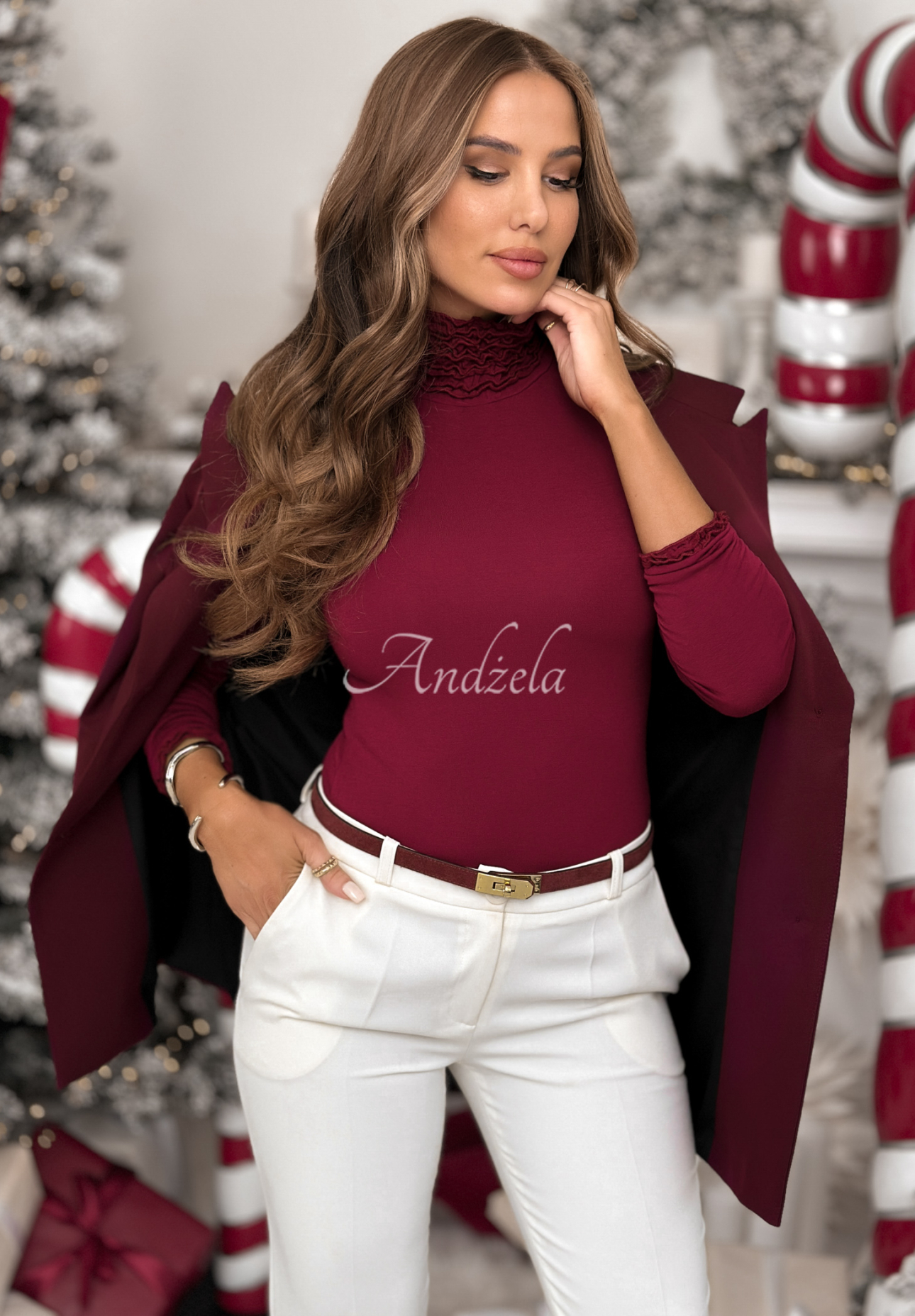 Viskózová blúzka s dlhým rukávom a rolákom Your Own Luck bordová