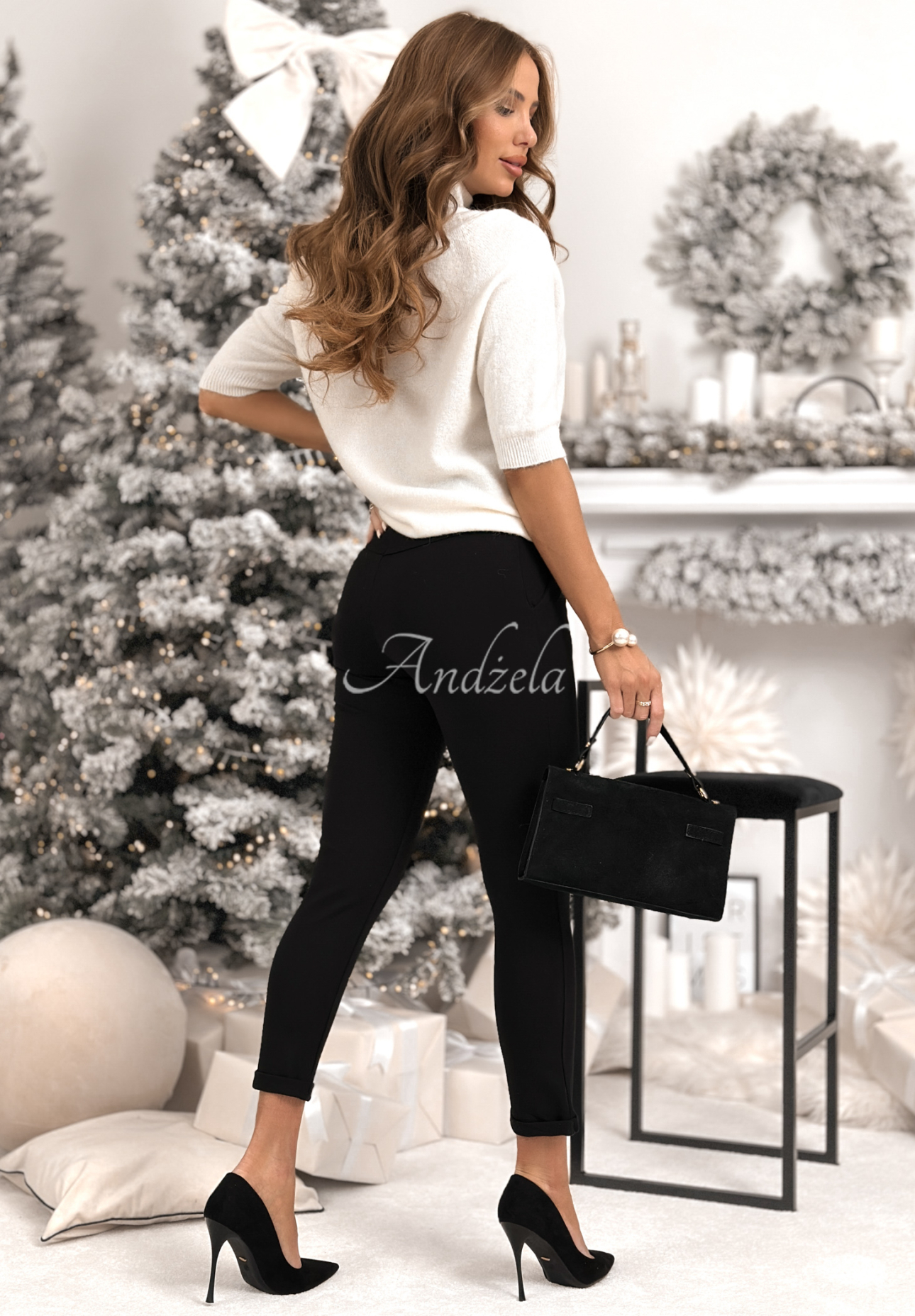 Viskózové nohavice s opaskom Alone We Can čierne