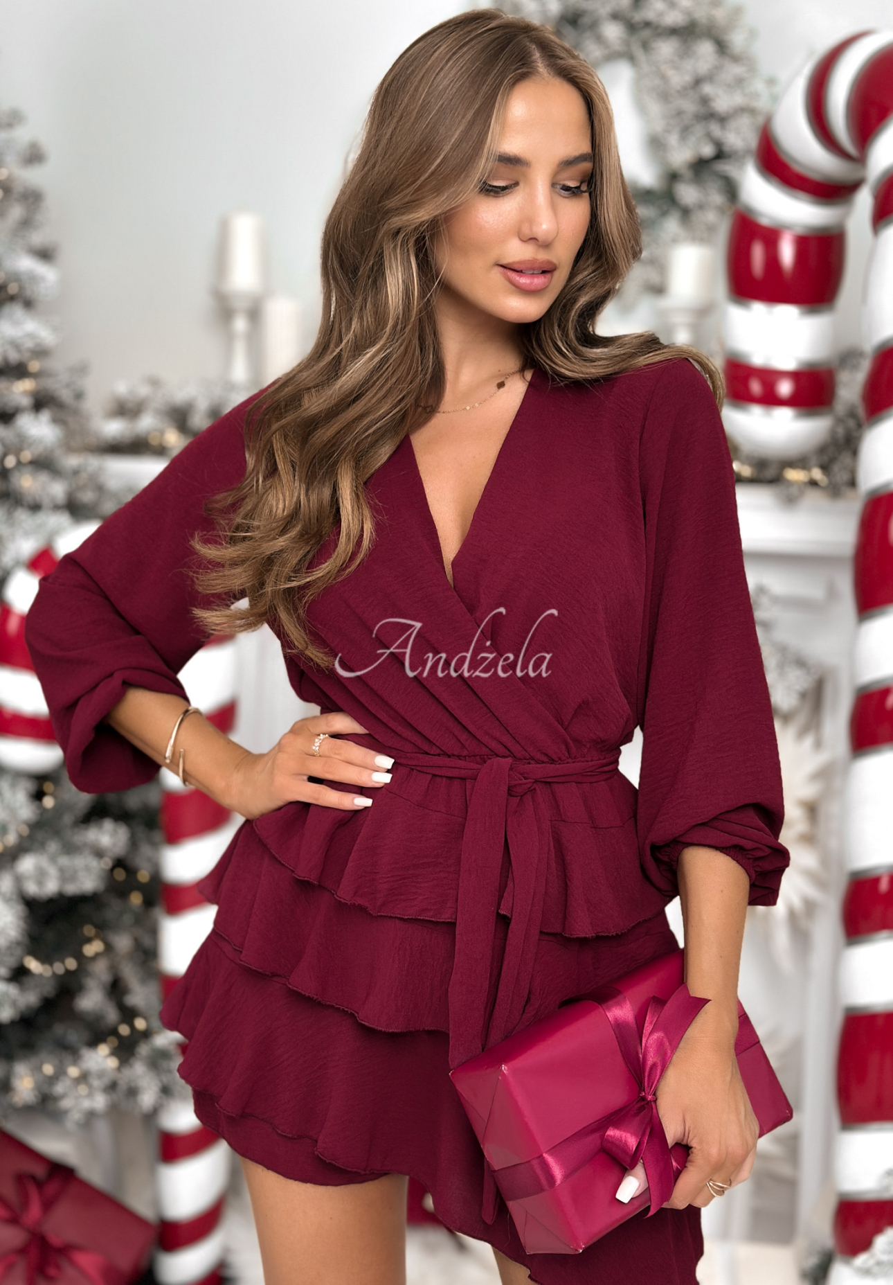 Krátky overal s volánmi Not Lossing Me bordová