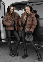 Krátka Prešívaná Bunda s kapucňou Sister Winter čokoládová